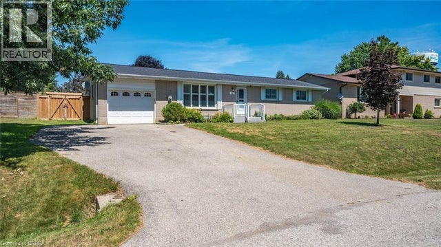 11 Andrew Street, St. George