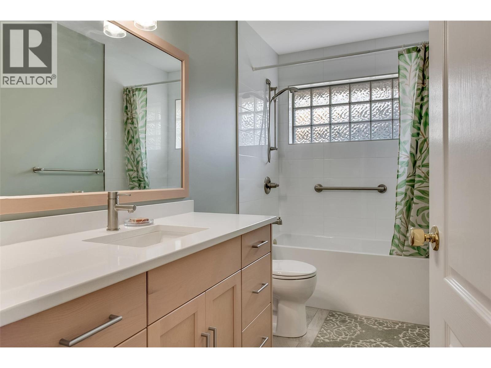 2317 Teal Place. Vernon, British Columbia