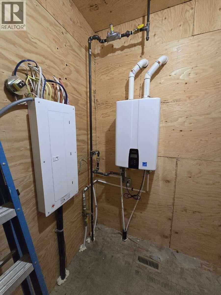 2715 Golf Course Drive Unit# 30. Blind Bay, British Columbia