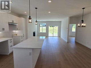 2715 Golf Course Drive Unit# 30. Blind Bay, British Columbia