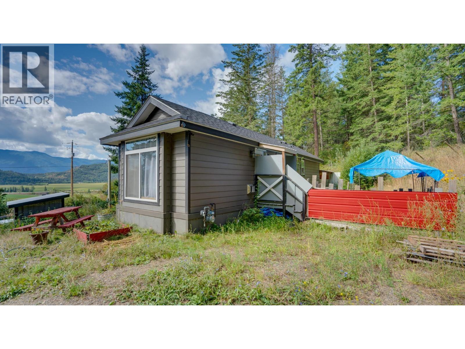 4050 White Lake Road. Sorrento, British Columbia