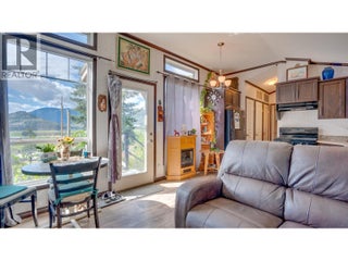 4050 White Lake Road. Sorrento, British Columbia