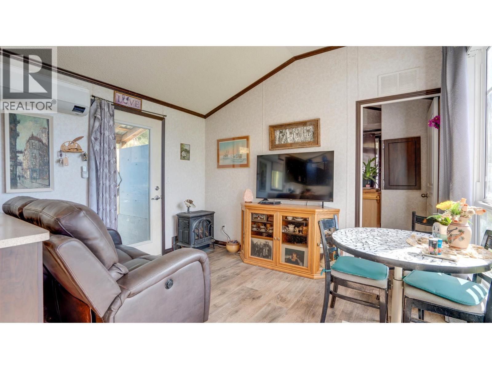 4050 White Lake Road. Sorrento, British Columbia