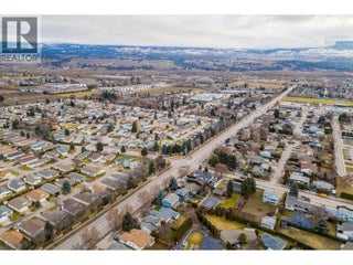 1198 Raymer Avenue. Kelowna, British Columbia