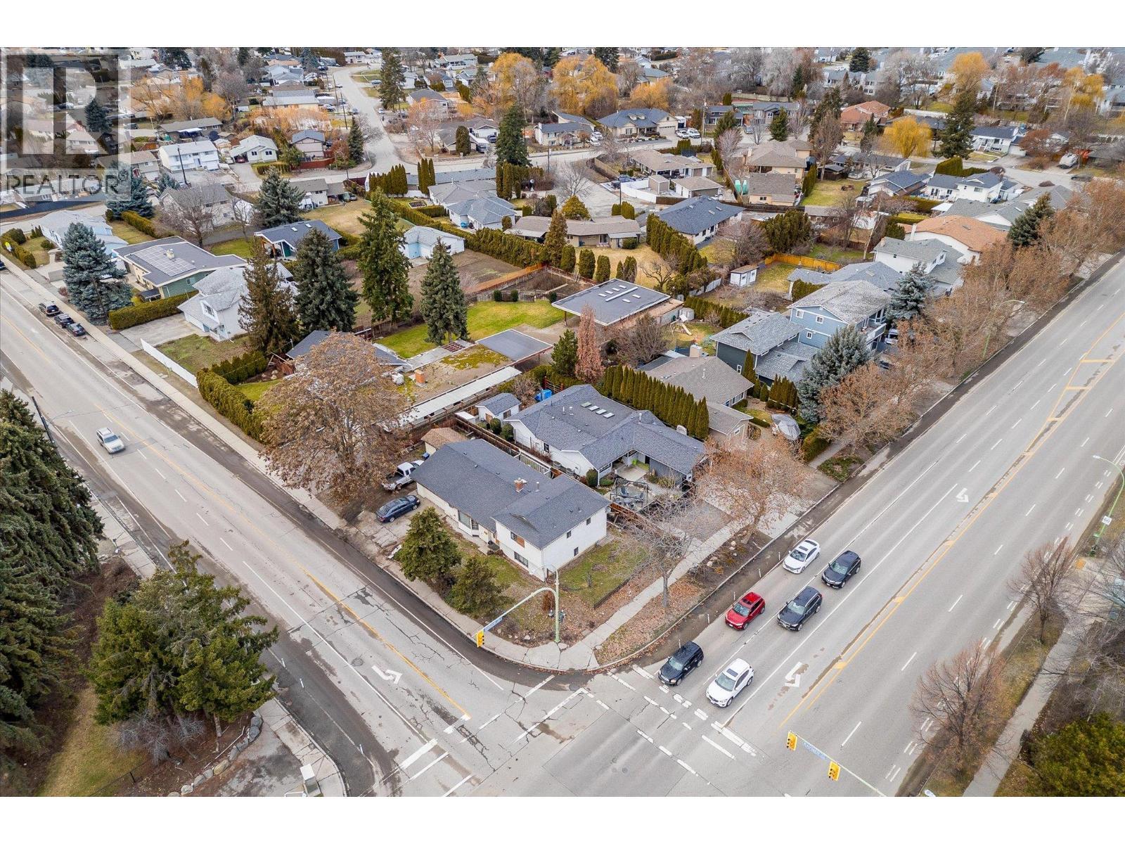 1198 Raymer Avenue. Kelowna, British Columbia