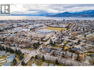 2670 Gordon Drive. Kelowna, British Columbia