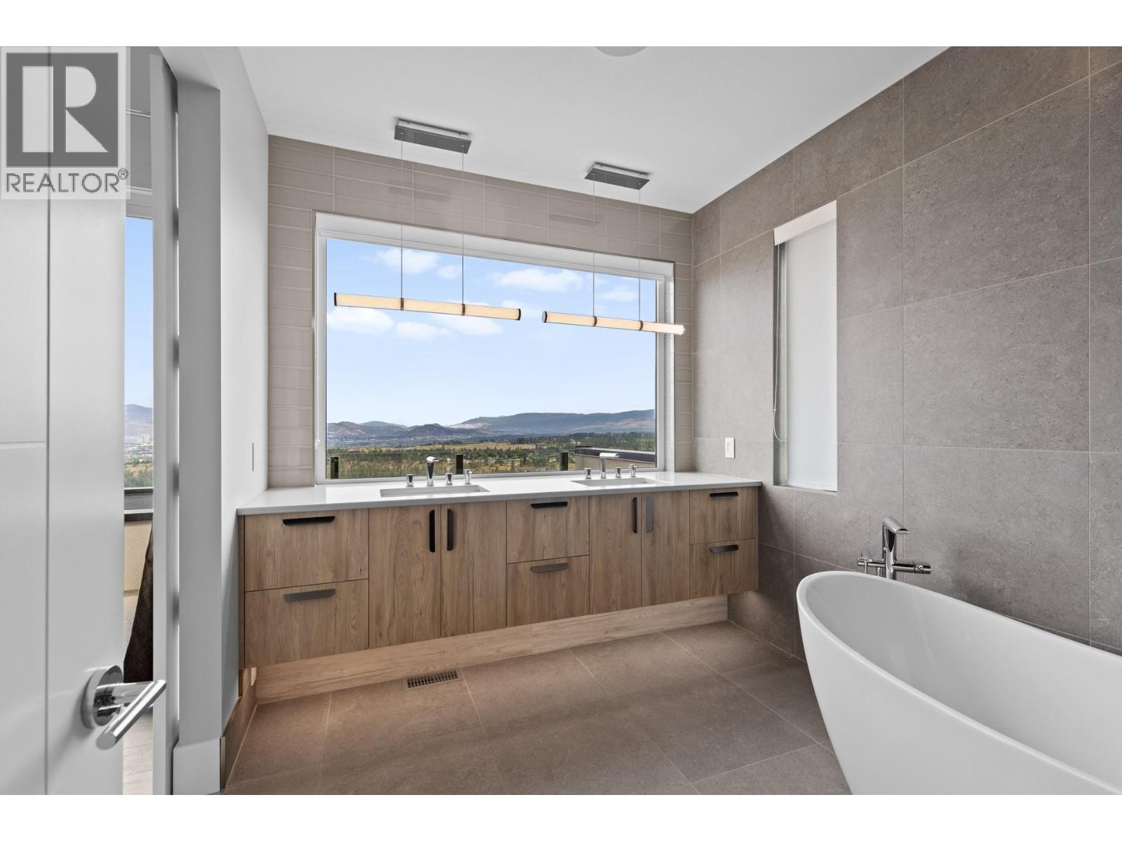 1240 Ponds Avenue. Kelowna, British Columbia