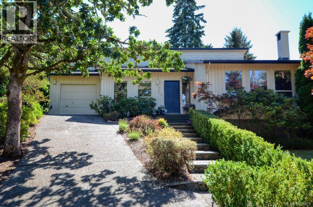2540 Toth Place, Langford