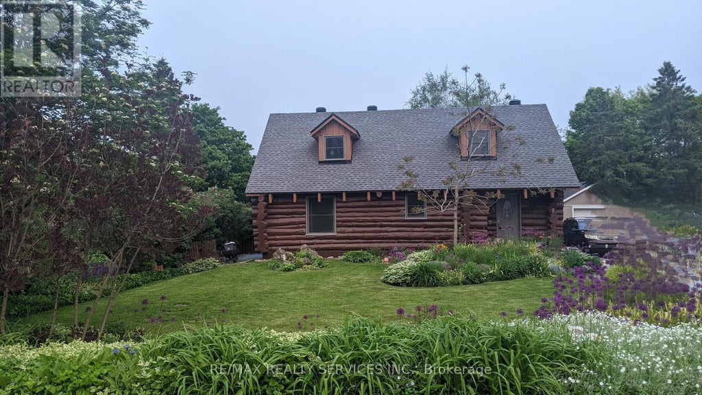 9 Orangeville Street, Erin