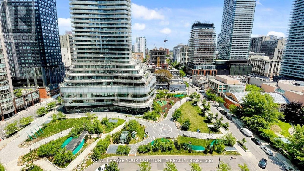 1609 - 909 Bay Street, Toronto (bay Street Corridor)