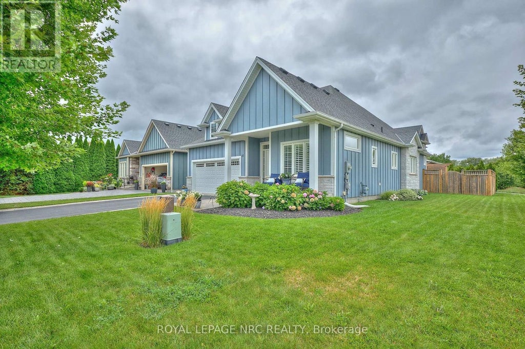 15 Copper Beech Boulevard, Niagara-On-The-Lake (virgil)