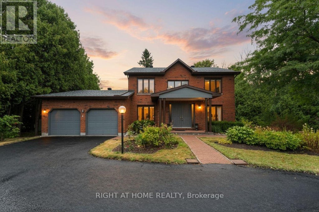 2 Muirfield Gardens, Ottawa