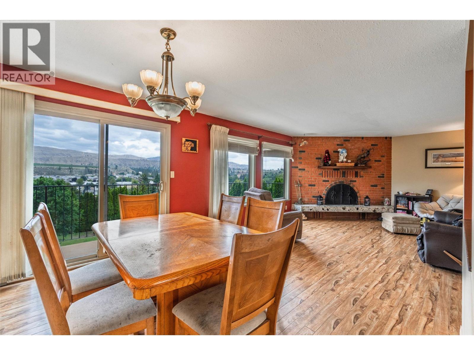 6563 Mountainview Drive. Oliver, British Columbia