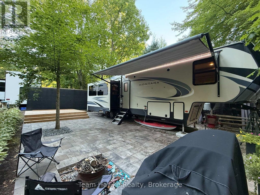 104 - 2920 Old Penetanguishene Road, Springwater