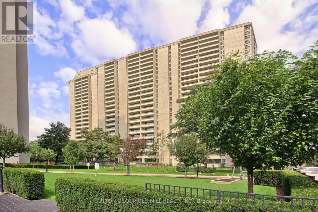1701 - 360 Ridelle Avenue, Toronto (briar Hill-Belgravia)