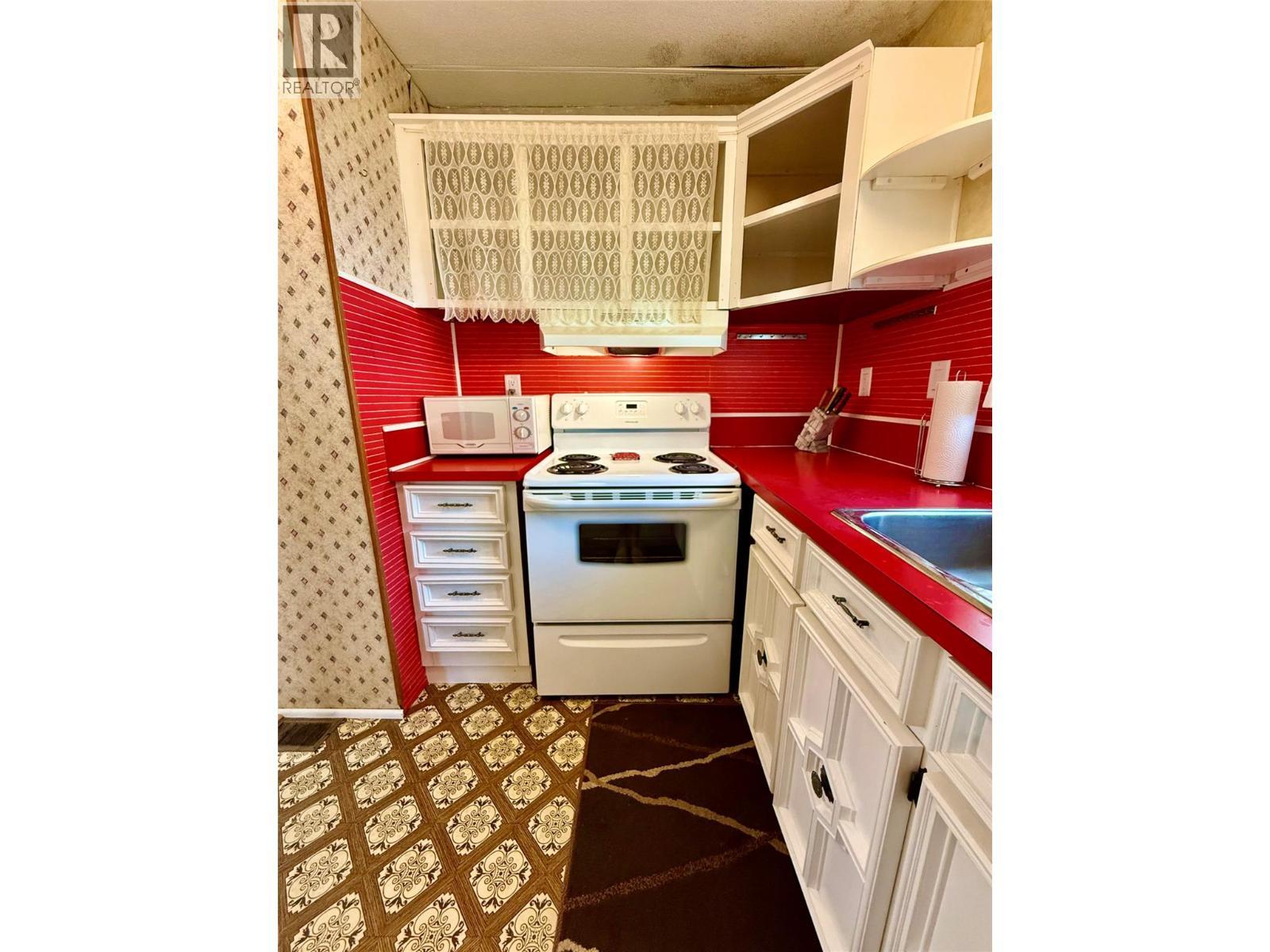 469 Main Street Unit# 5. Sicamous, British Columbia