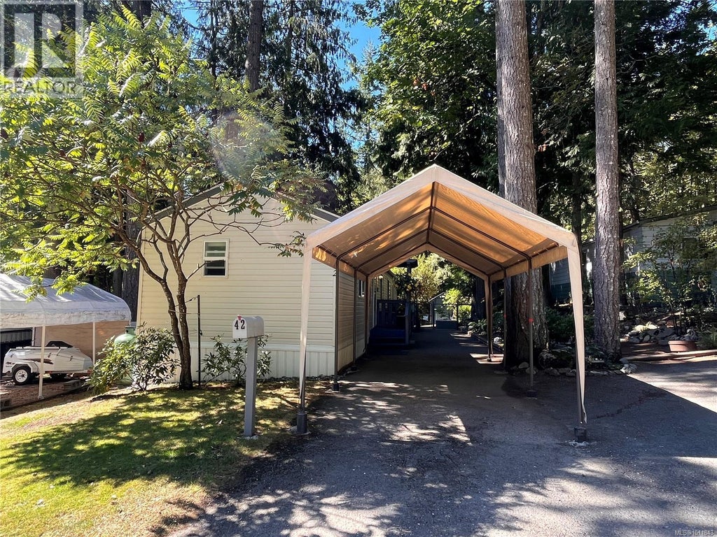 42 2500 Florence Lake Road, Langford