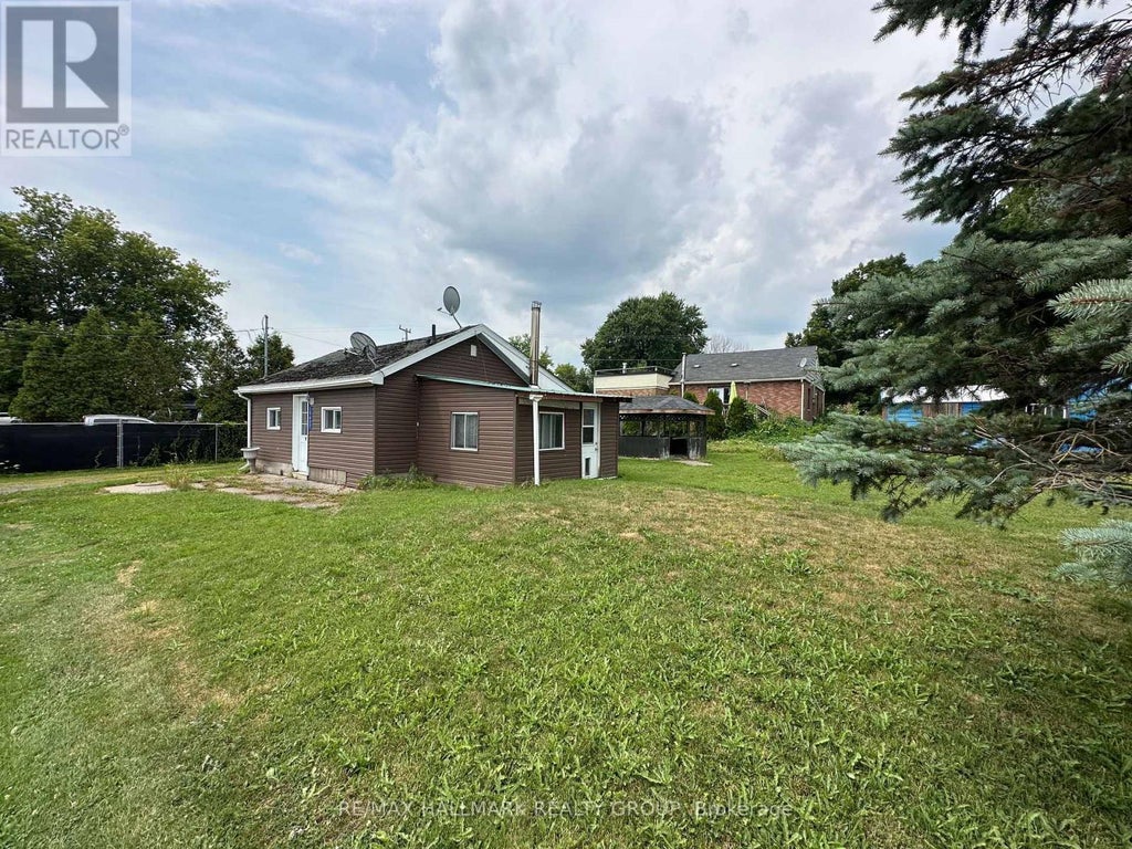 19407 Malibu Lane, South Glengarry