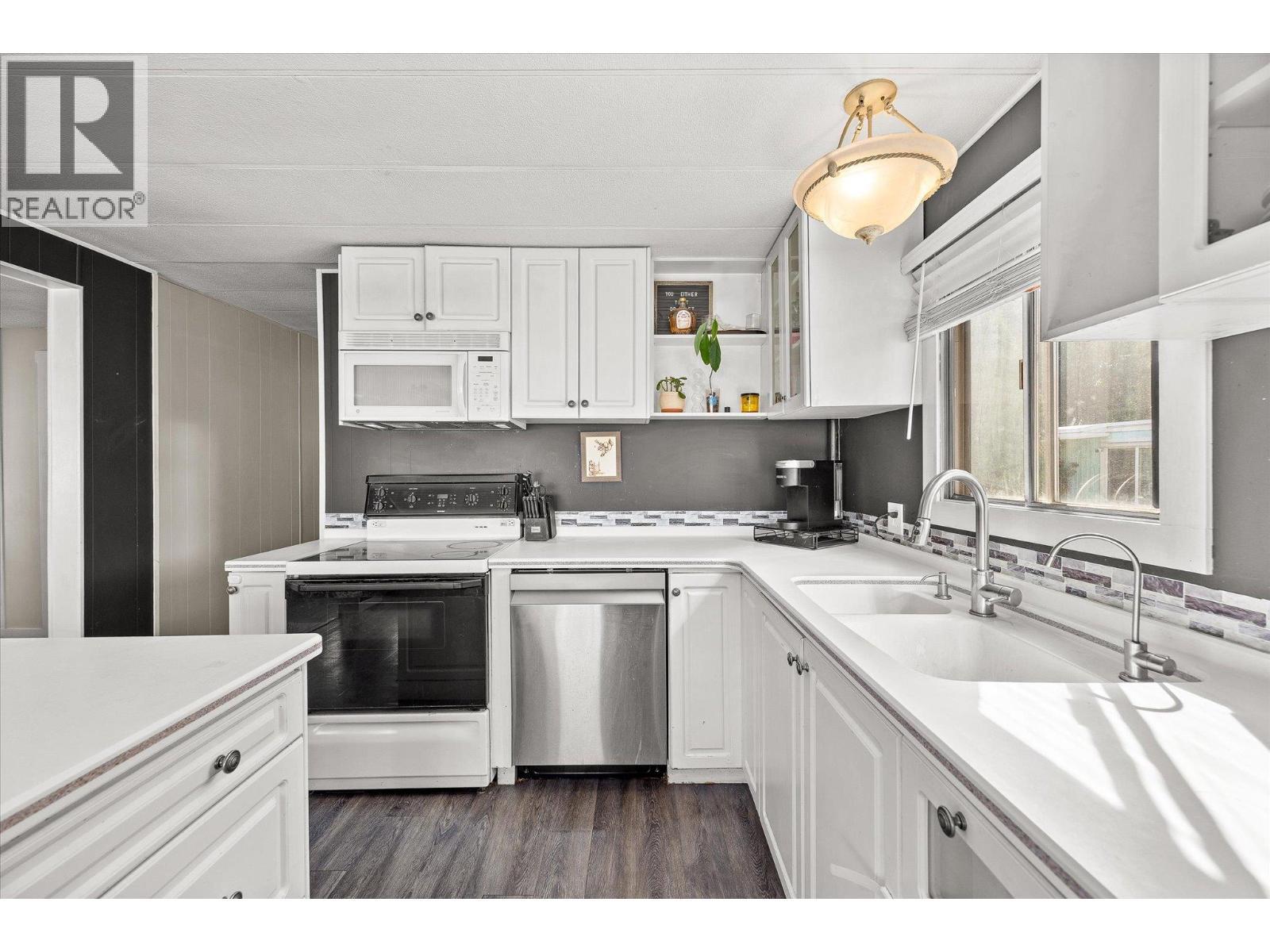 1925 Baron Road Unit# 30. Kelowna, British Columbia