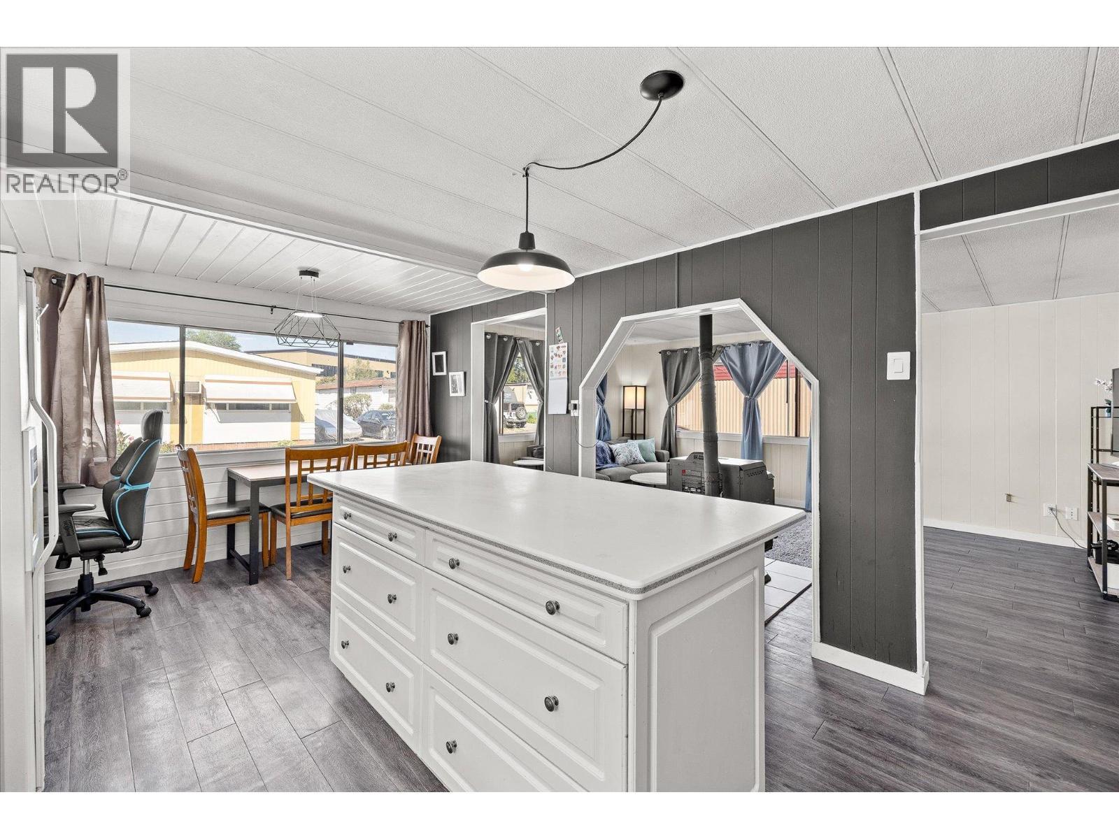 1925 Baron Road Unit# 30. Kelowna, British Columbia