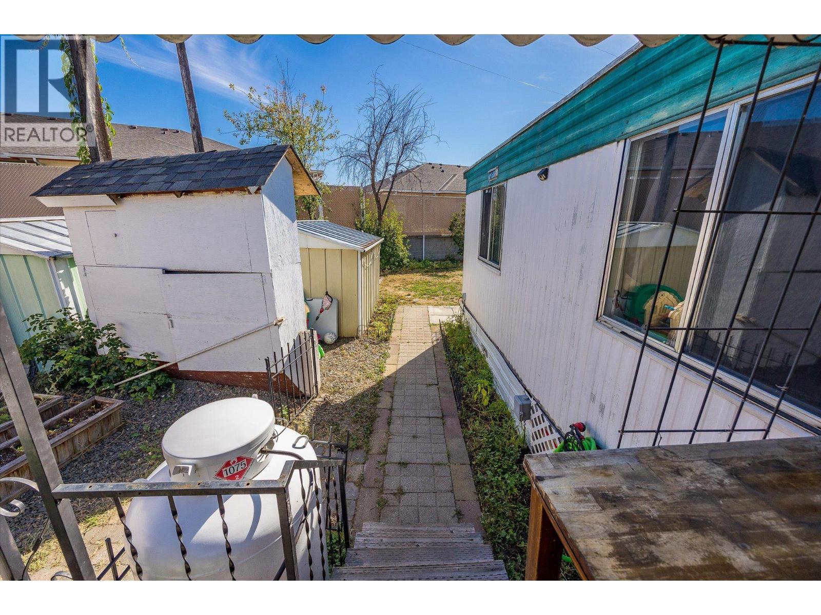 1925 Baron Road Unit# 30. Kelowna, British Columbia