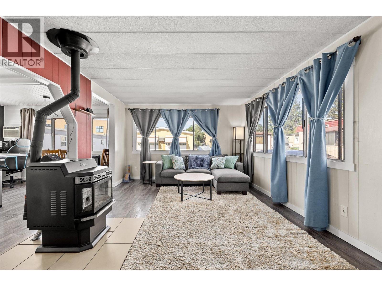 1925 Baron Road Unit# 30. Kelowna, British Columbia