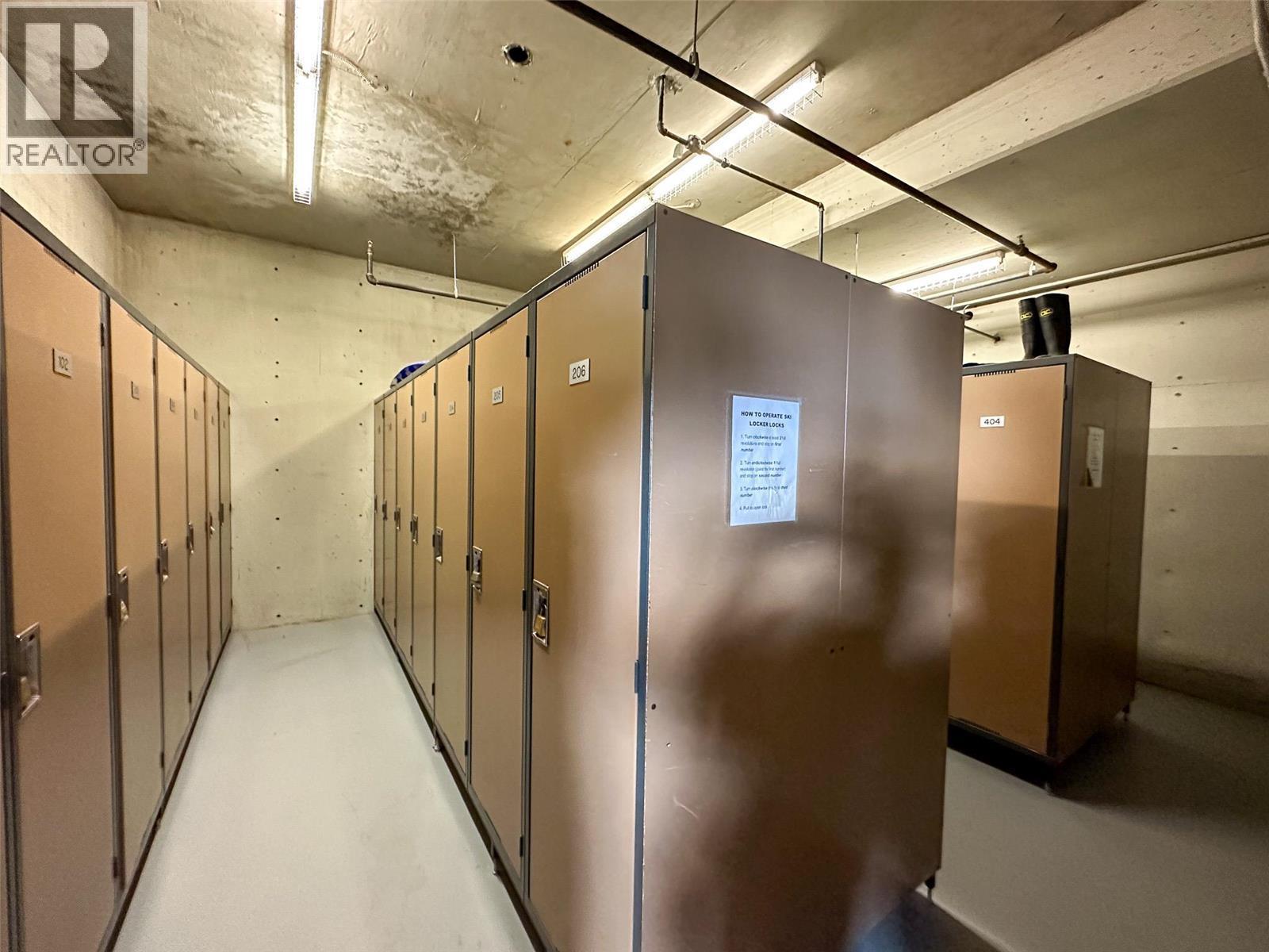 375 Raven Ridge Road Unit# 2208. Big White, British Columbia