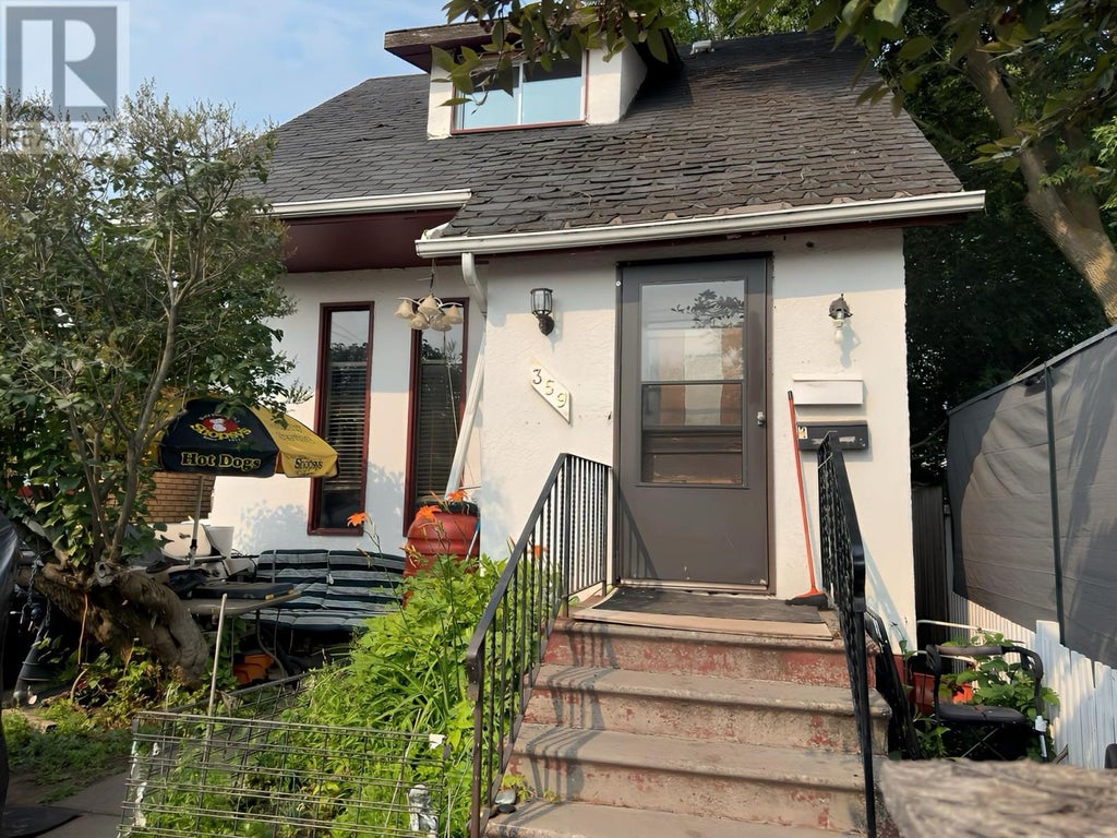 359 Mckellar Street N, Thunder Bay