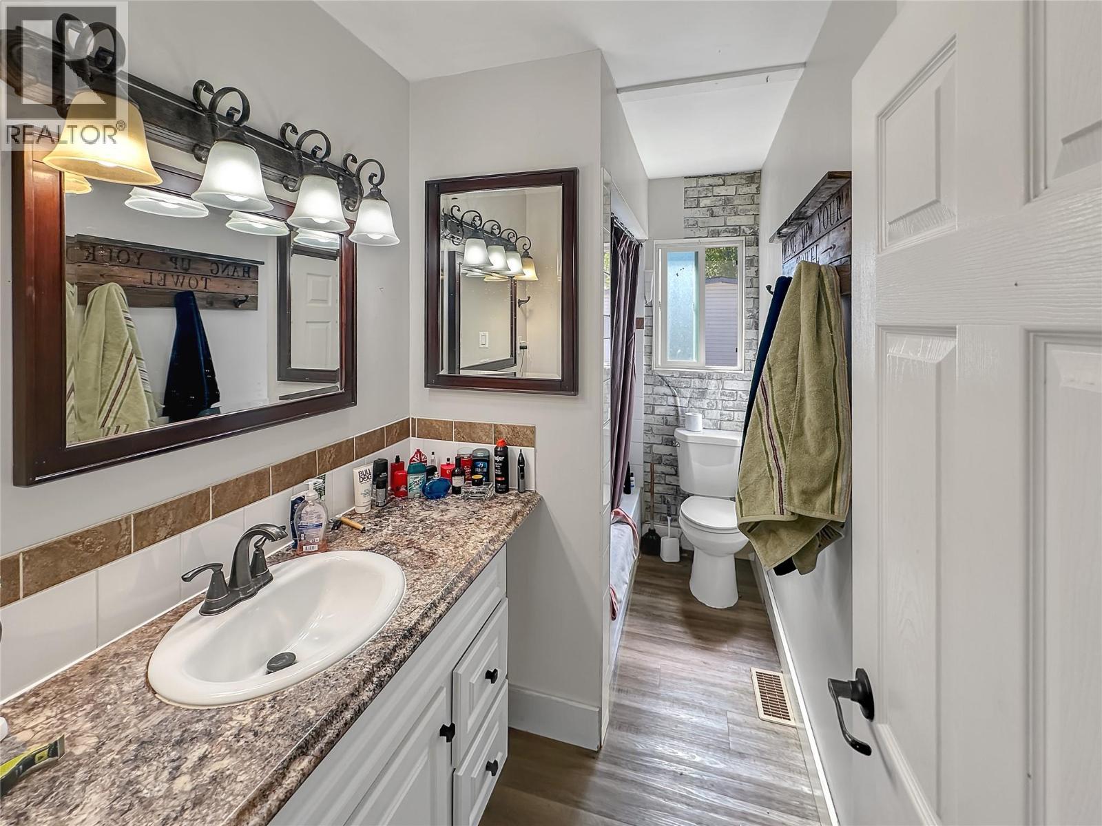 569 Auburn Crescent. Princeton, British Columbia