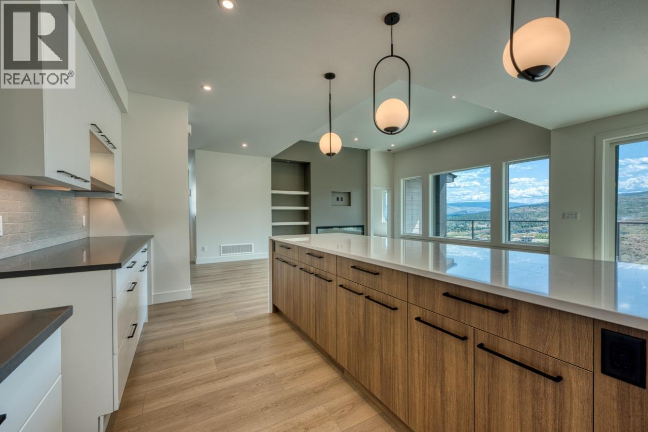 1070 Emslie Street. Kelowna, British Columbia