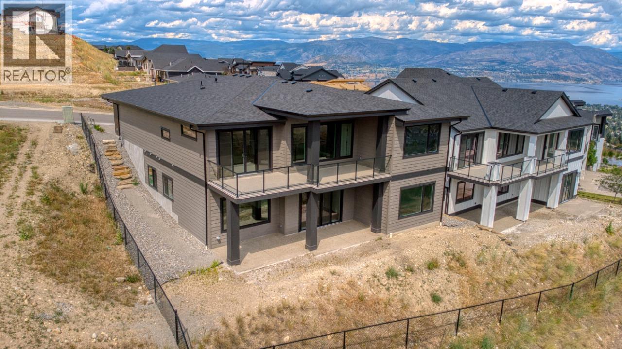 1070 Emslie Street. Kelowna, British Columbia