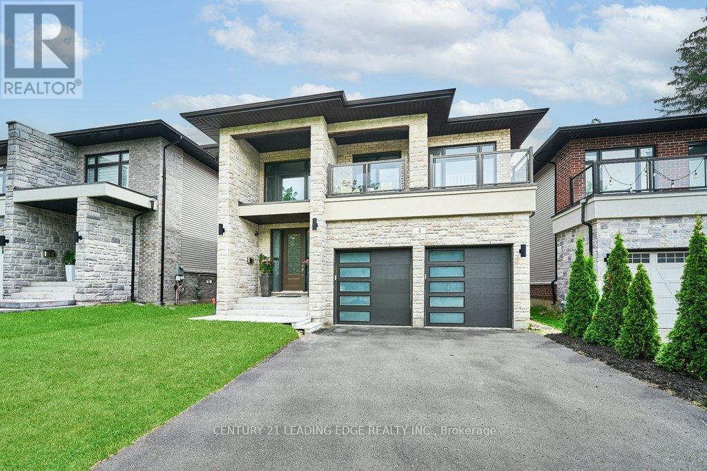 4 Mann Street, Clarington (bowmanville)