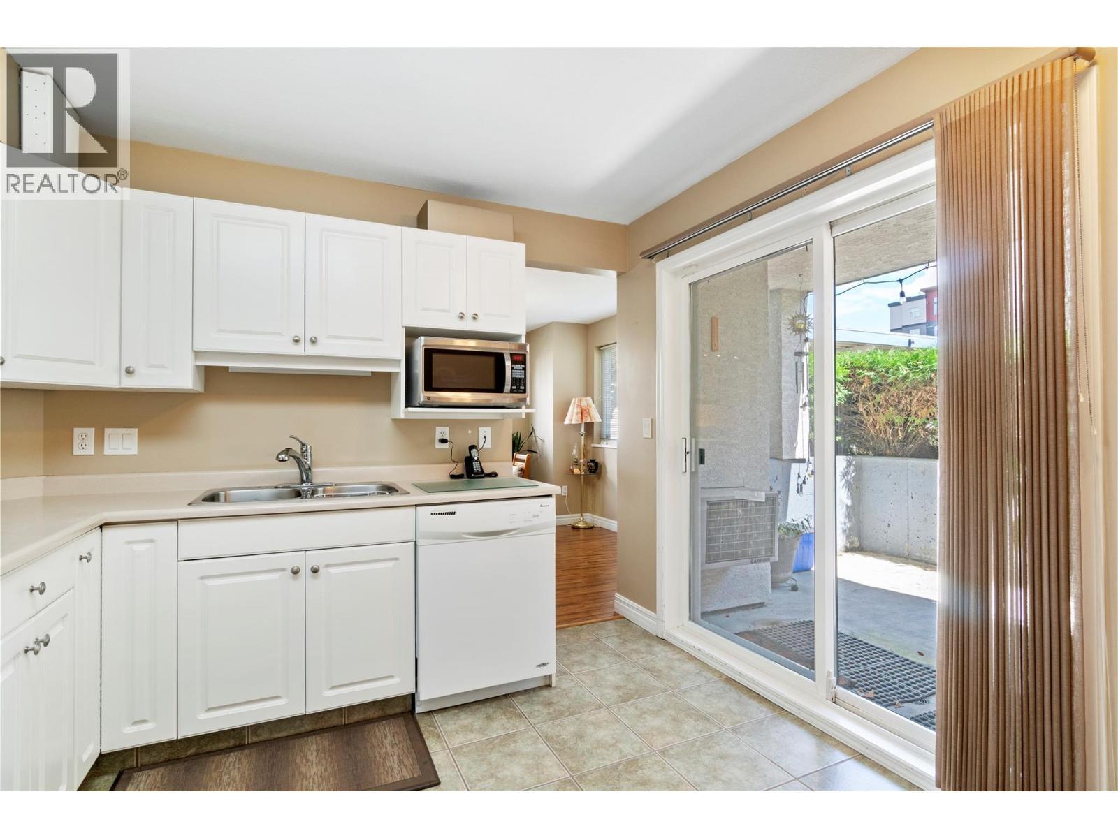 650 3 Street Sw Unit# 112. Salmon Arm, British Columbia