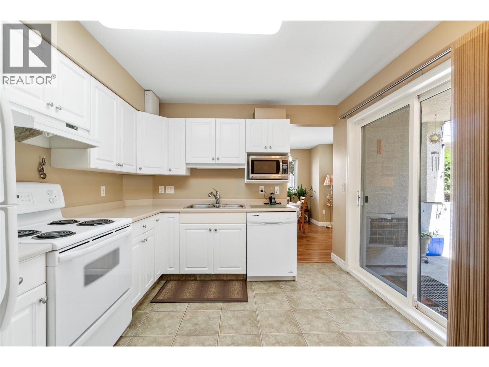 650 3 Street Sw Unit# 112. Salmon Arm, British Columbia