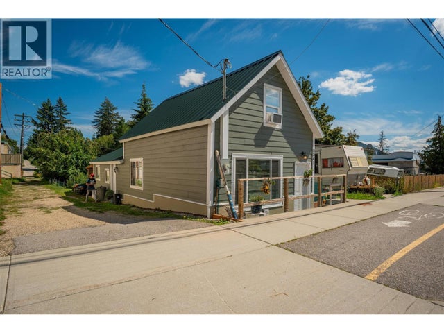 2342 Washington Street, Rossland