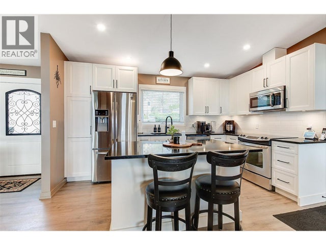 4147 Ponderosa Drive, Peachland