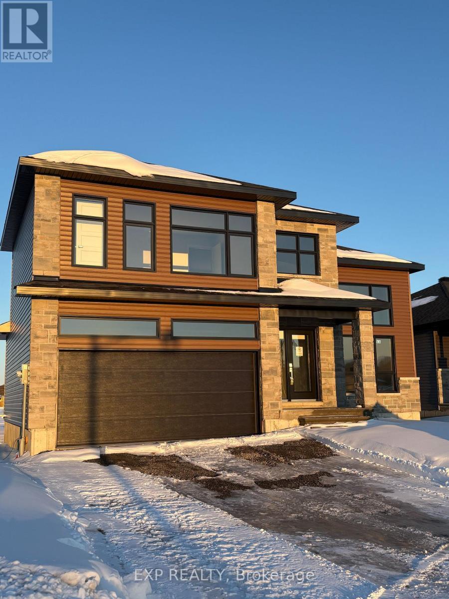 306 Turquoise Street, Clarence-Rockland