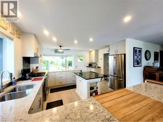 4410 Lakeshore Road Ne. Salmon Arm, British Columbia