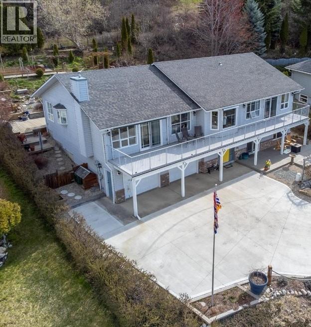 4410 Lakeshore Road Ne. Salmon Arm, British Columbia