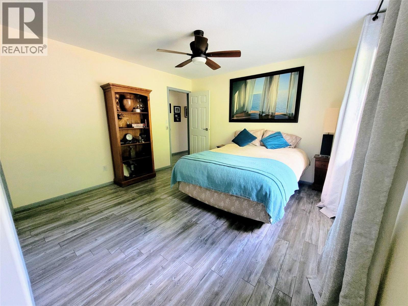 4410 Lakeshore Road Ne. Salmon Arm, British Columbia