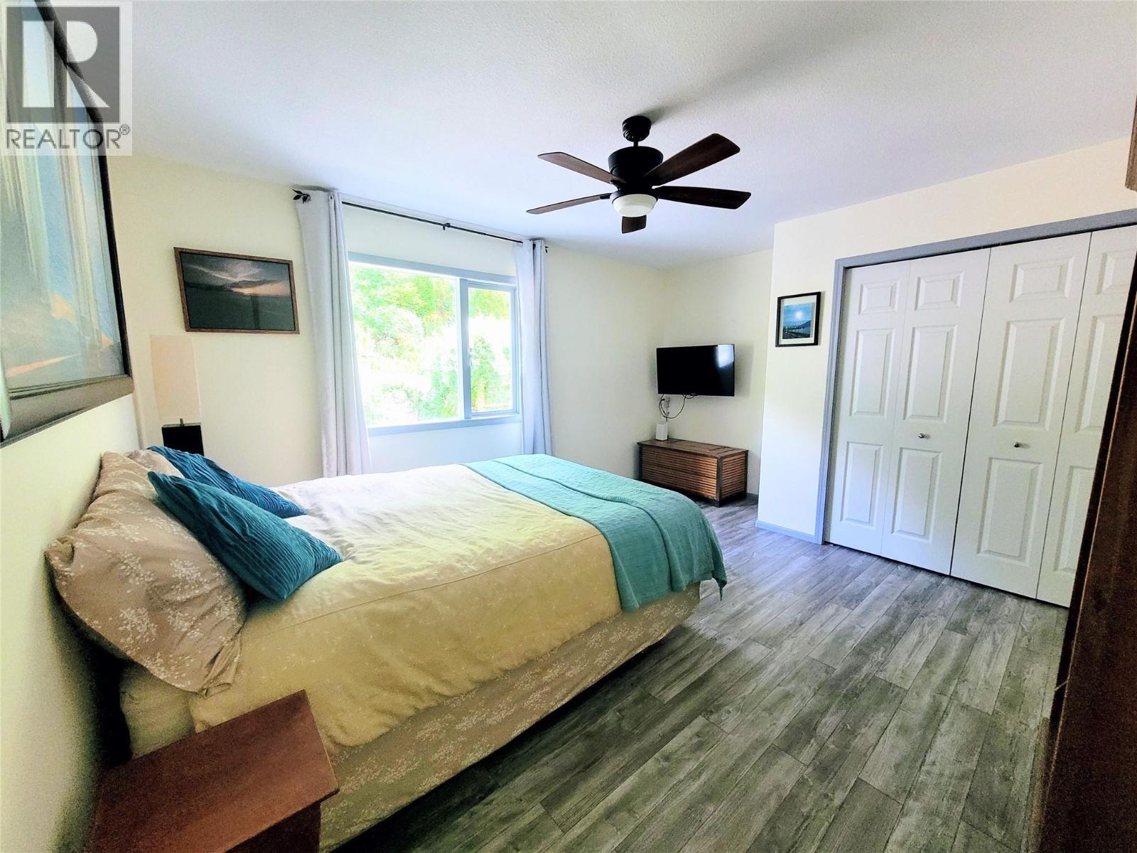 4410 Lakeshore Road Ne. Salmon Arm, British Columbia