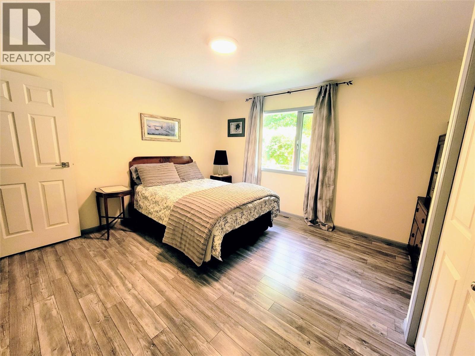 4410 Lakeshore Road Ne. Salmon Arm, British Columbia