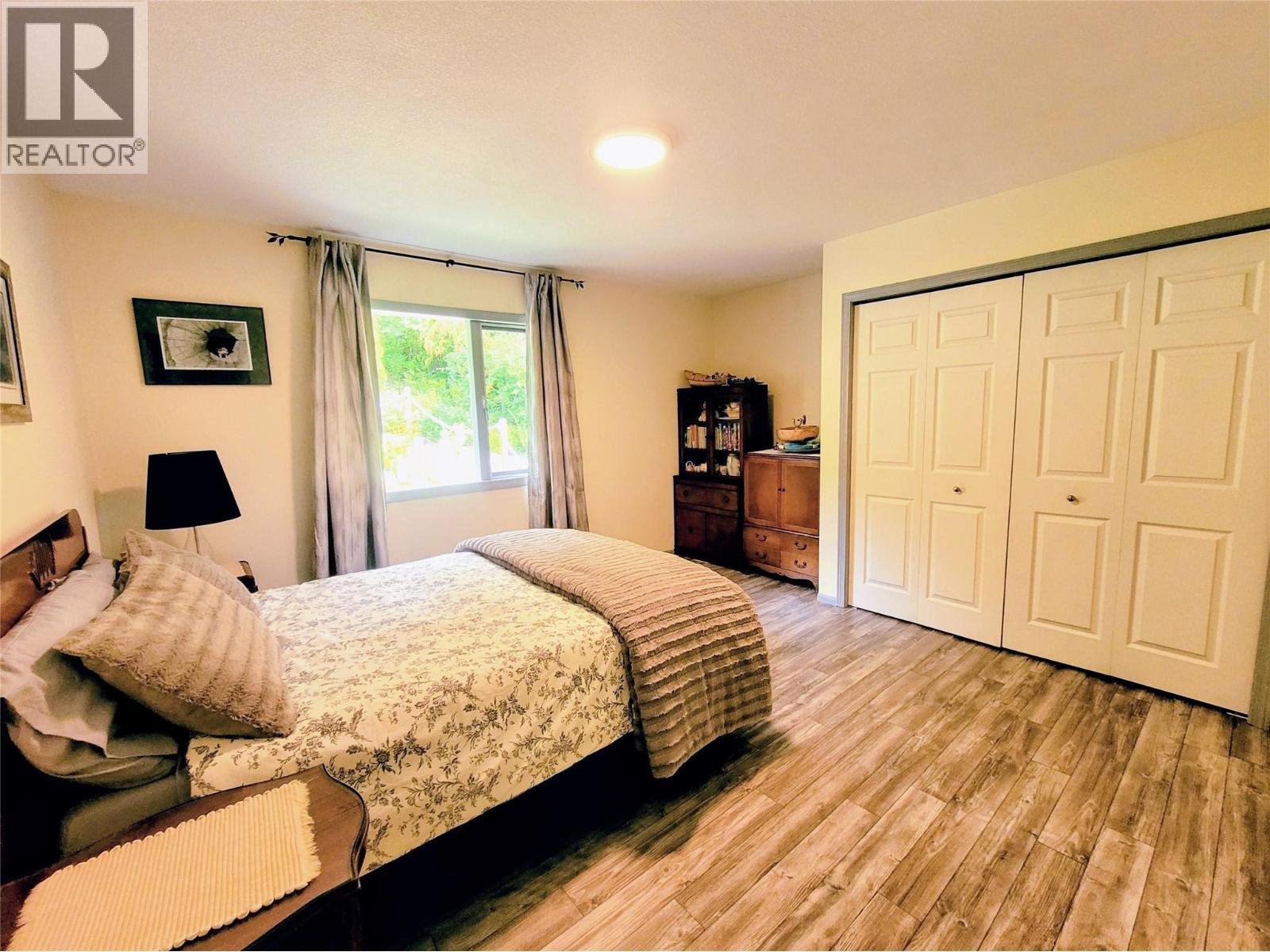 4410 Lakeshore Road Ne. Salmon Arm, British Columbia