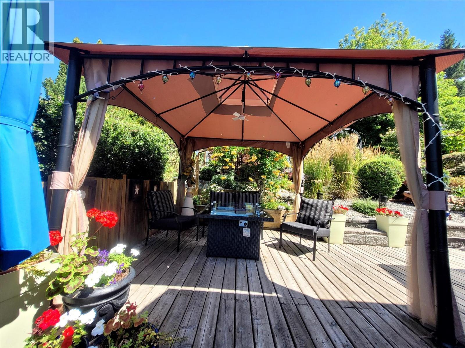 4410 Lakeshore Road Ne. Salmon Arm, British Columbia