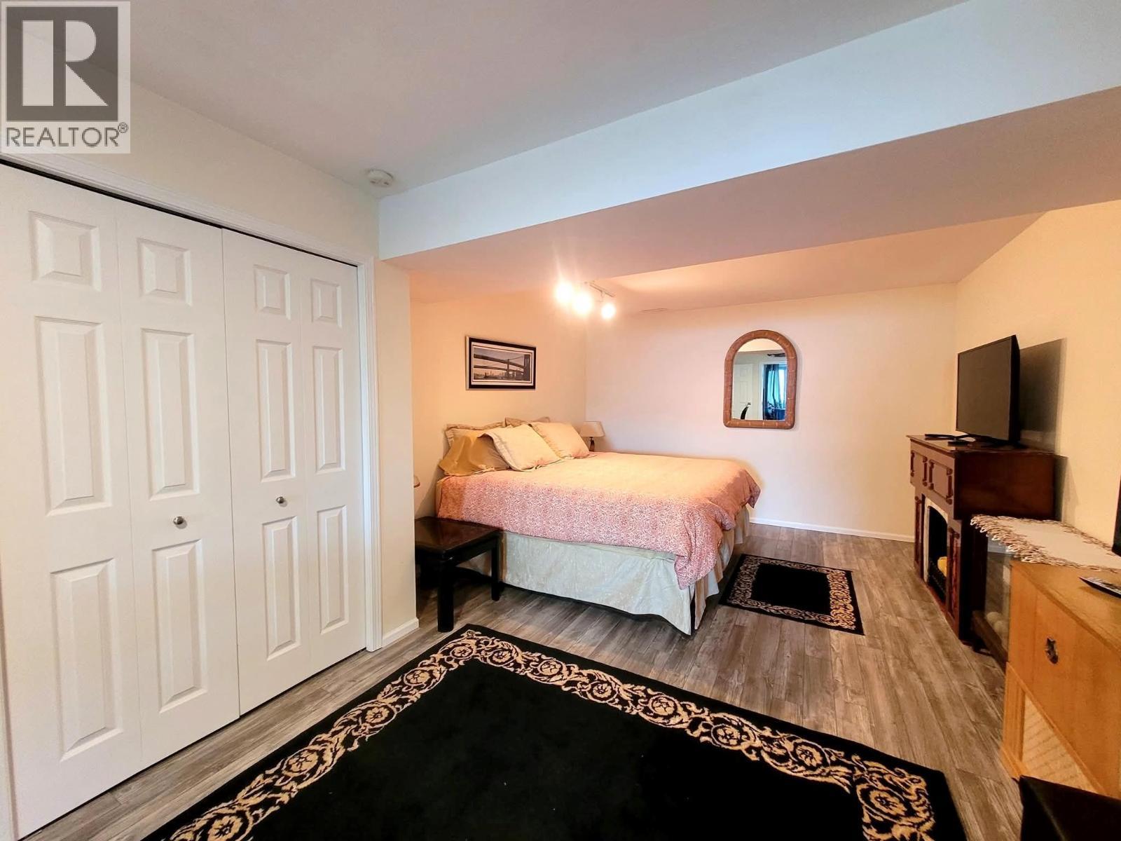 4410 Lakeshore Road Ne. Salmon Arm, British Columbia