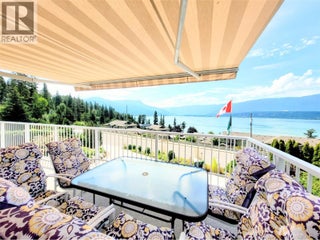 4410 Lakeshore Road Ne. Salmon Arm, British Columbia