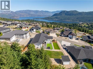 2521 Panoramic Way. Blind Bay, British Columbia