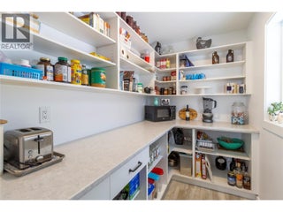 2521 Panoramic Way. Blind Bay, British Columbia