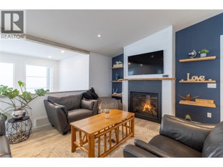 2521 Panoramic Way. Blind Bay, British Columbia