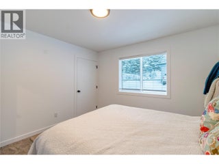 2521 Panoramic Way. Blind Bay, British Columbia